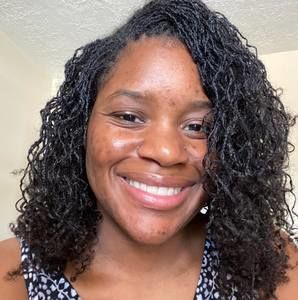 Meet your Posher, Ivy